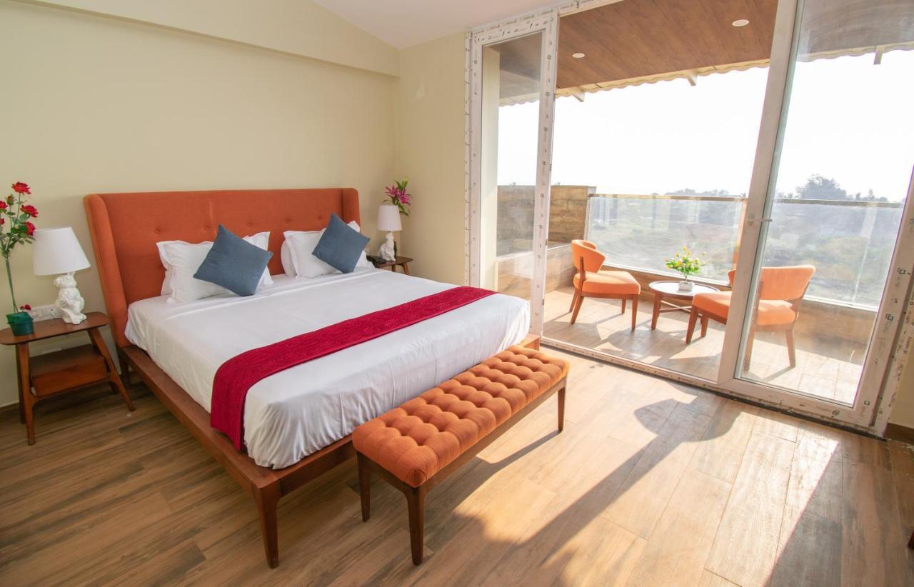 Hotel Octave Rococco Morjim Pernem Zewnętrze zdjęcie