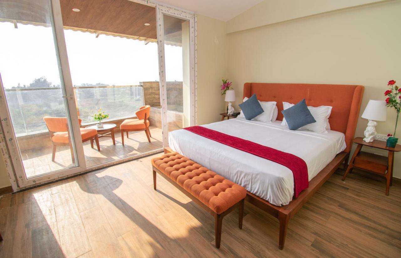 Hotel Octave Rococco Morjim Pernem Zewnętrze zdjęcie