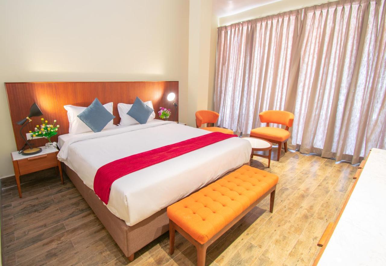 Hotel Octave Rococco Morjim Pernem Zewnętrze zdjęcie