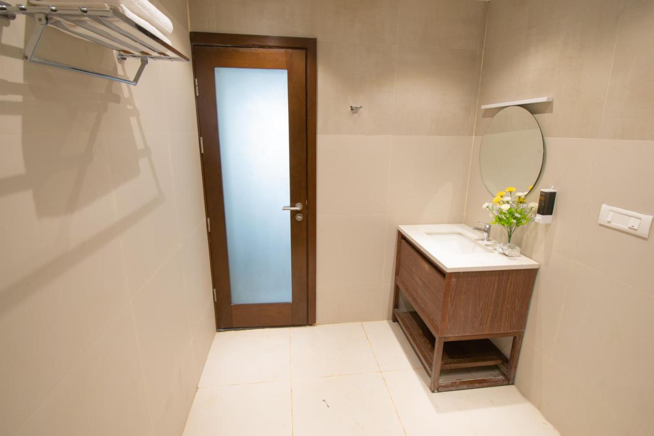 Hotel Octave Rococco Morjim Pernem Zewnętrze zdjęcie