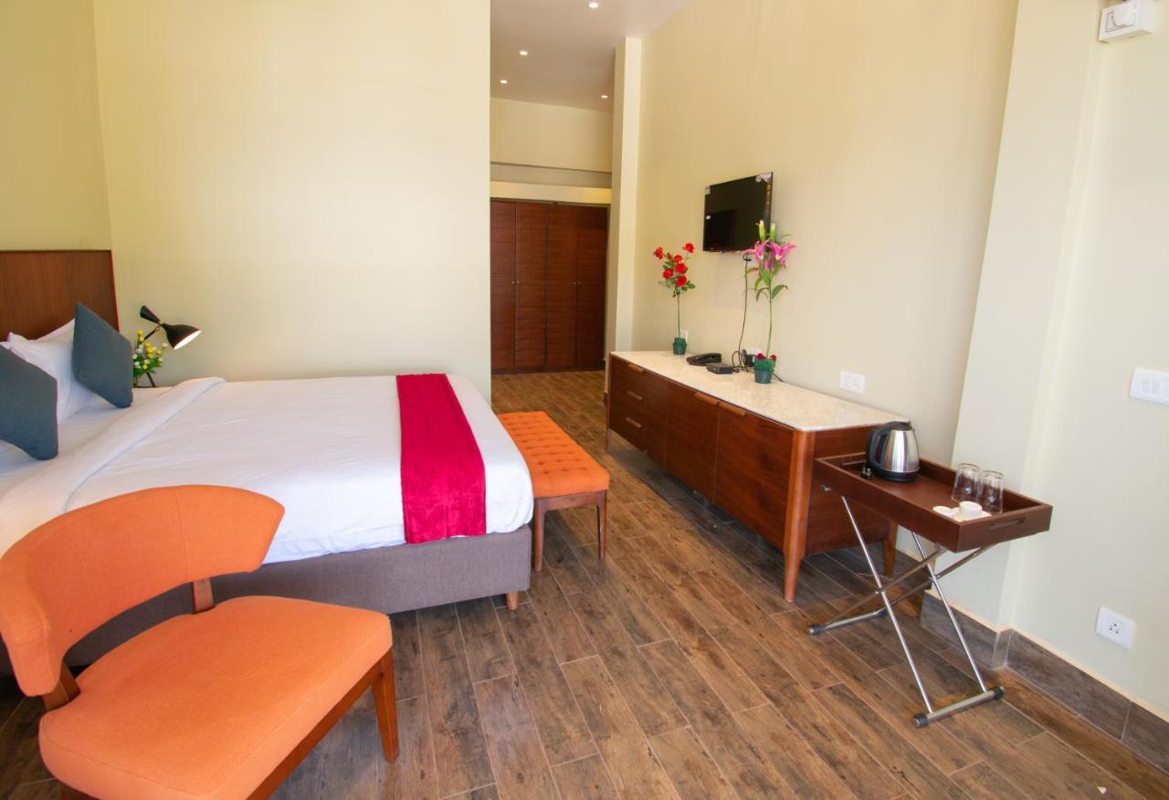 Hotel Octave Rococco Morjim Pernem Zewnętrze zdjęcie