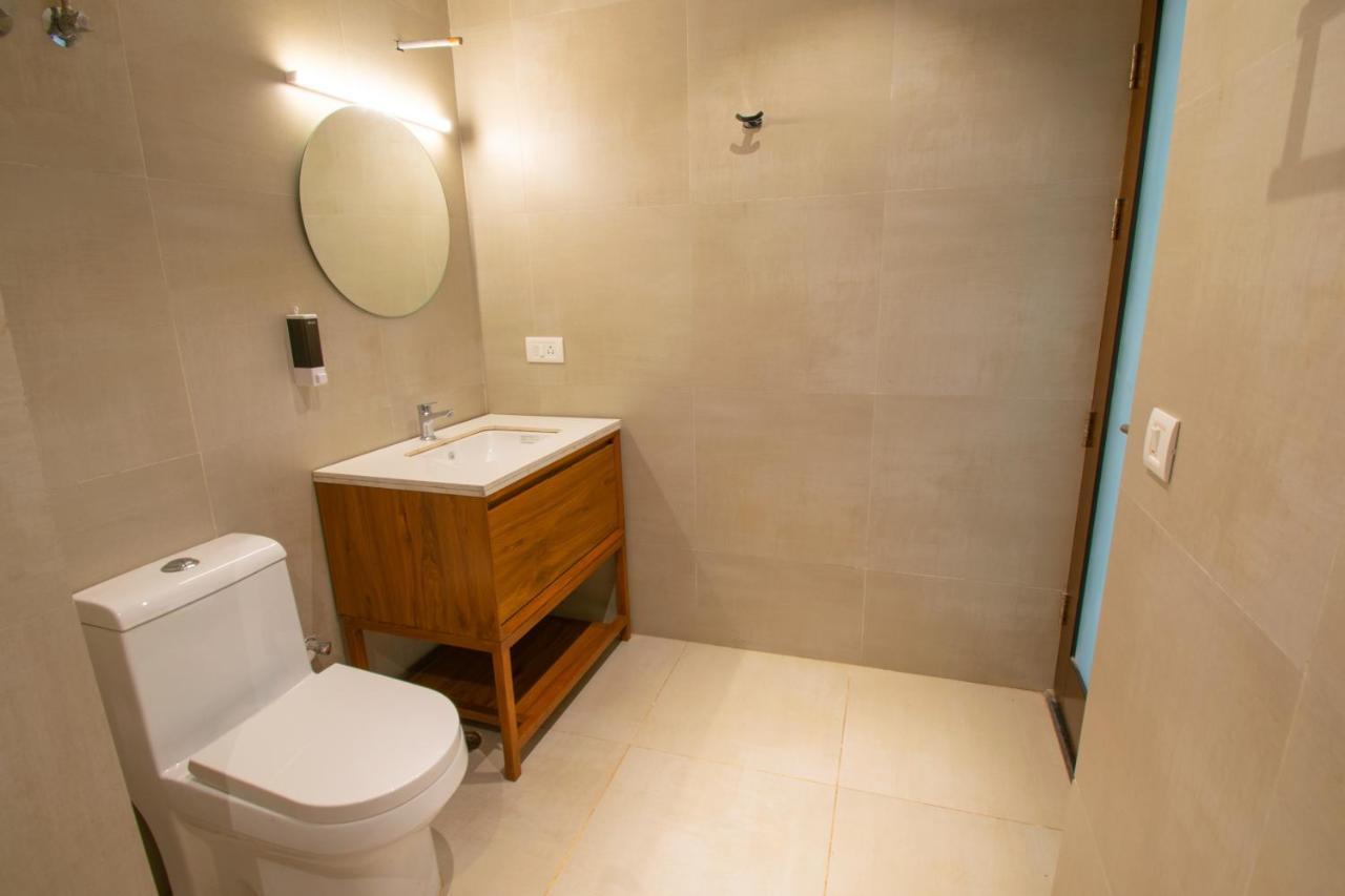 Hotel Octave Rococco Morjim Pernem Zewnętrze zdjęcie